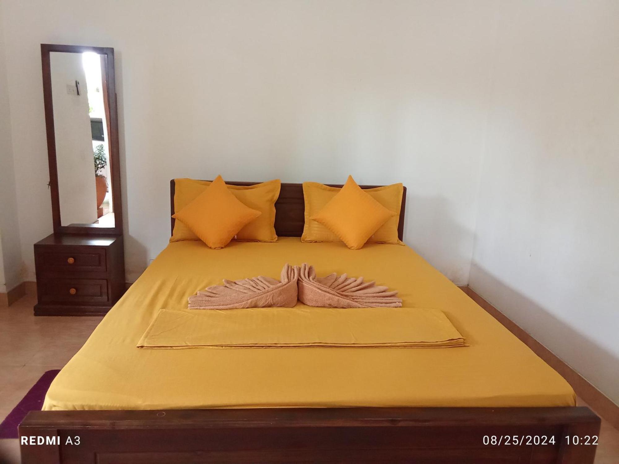 Diyawara Home Stay Anuradhapura Exterior foto